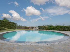 Romantic Apartment in Mombaroccio with Swimming Pool